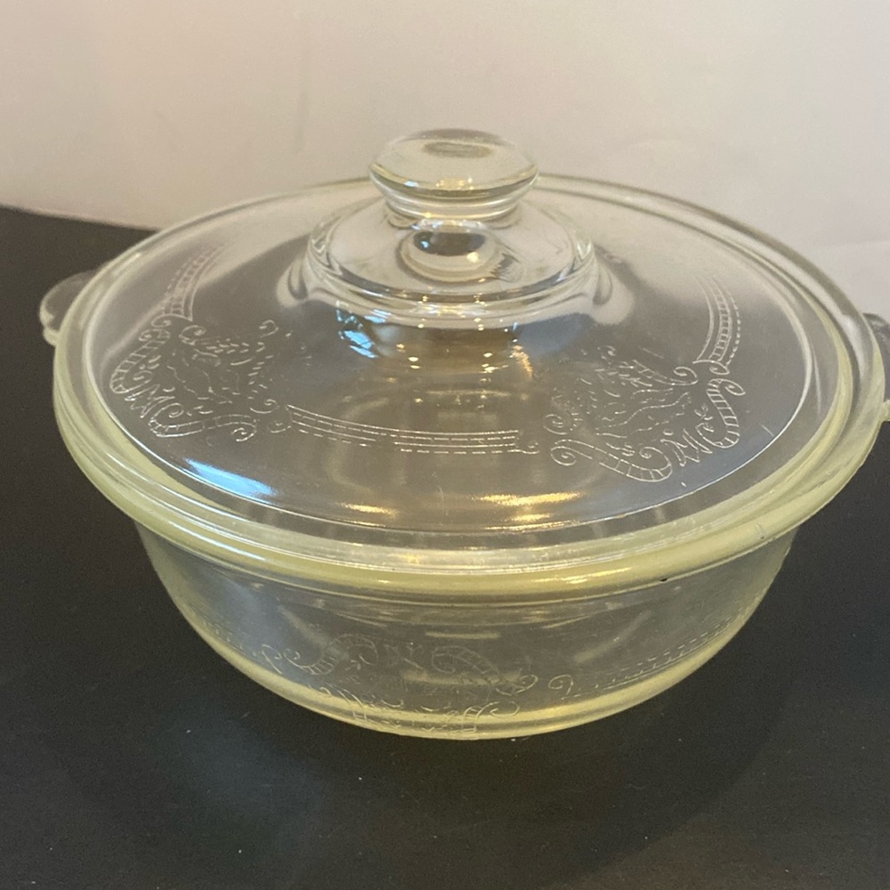 VTG 1940’s Glasbake etched yellow glass poppy design casserole dish w/ lid #207